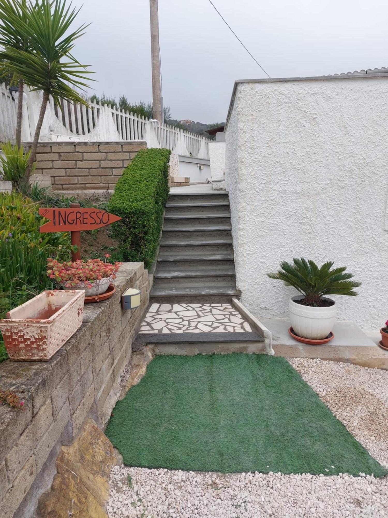 Oasi Del Relax Bed & Breakfast Чивитавекия Екстериор снимка